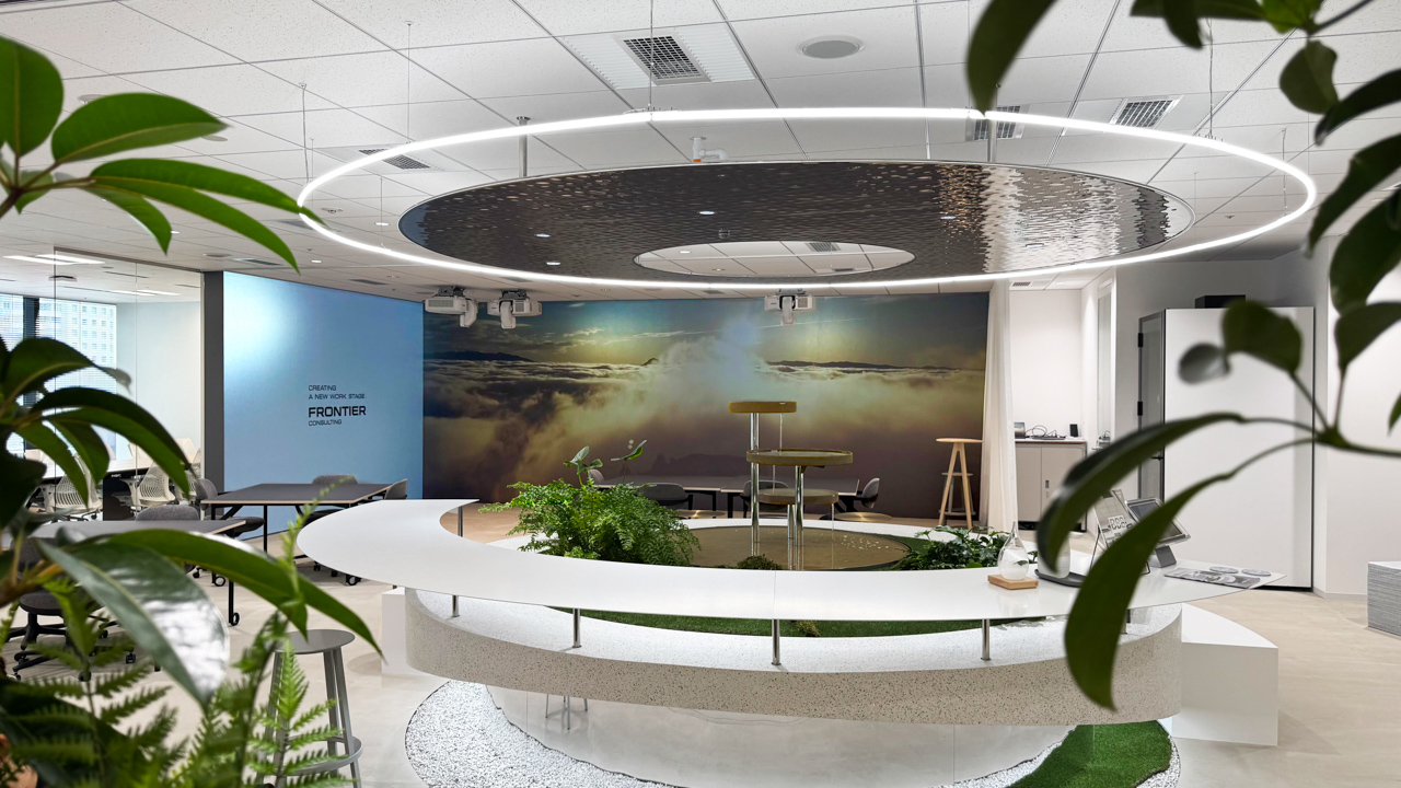 A New Experience Value Chosen by Workplace Professionals / Frontier Consulting Co., Ltd.